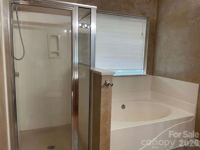 9539 Stawell Drive, Huntersville, NC 28078