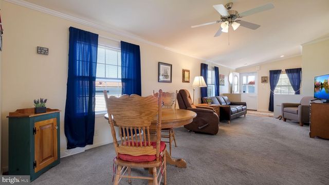 54 NESHAMINY FALLS CIR, North Wales, PA 19454