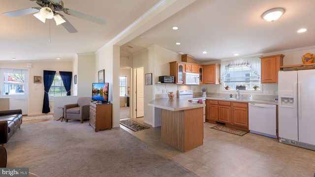 54 NESHAMINY FALLS CIR, North Wales, PA 19454