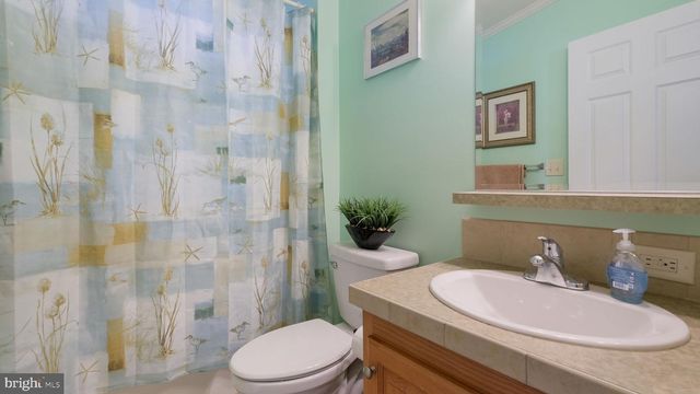 54 NESHAMINY FALLS CIR, North Wales, PA 19454