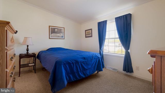 54 NESHAMINY FALLS CIR, North Wales, PA 19454