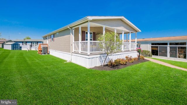 54 NESHAMINY FALLS CIR, North Wales, PA 19454