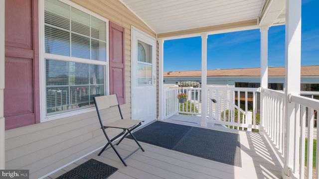 54 NESHAMINY FALLS CIR, North Wales, PA 19454