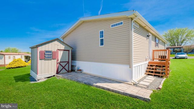 54 NESHAMINY FALLS CIR, North Wales, PA 19454