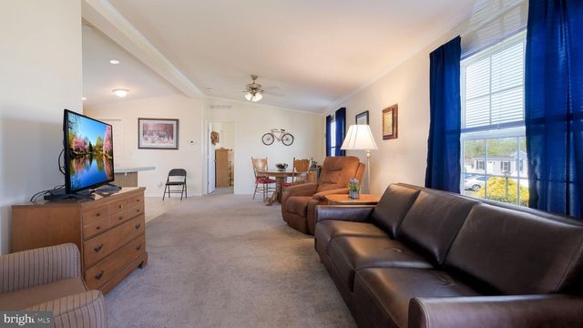 54 NESHAMINY FALLS CIR, North Wales, PA 19454