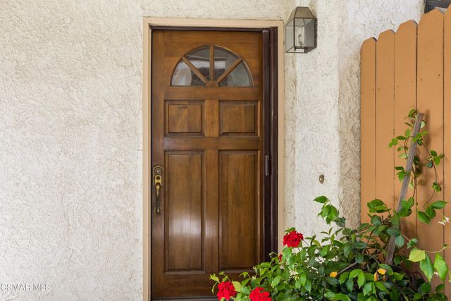 30430 Passageway Place, Agoura Hills, CA 91301