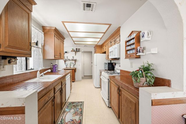 30430 Passageway Place, Agoura Hills, CA 91301