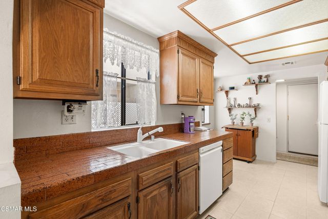 30430 Passageway Place, Agoura Hills, CA 91301