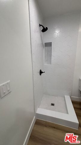 2437 Centinela Avenue apt 11, Santa Monica, CA 90405
