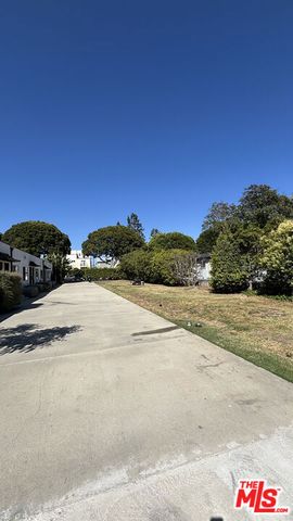 2437 Centinela Avenue apt 11, Santa Monica, CA 90405