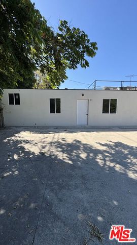 2437 Centinela Avenue apt 11, Santa Monica, CA 90405