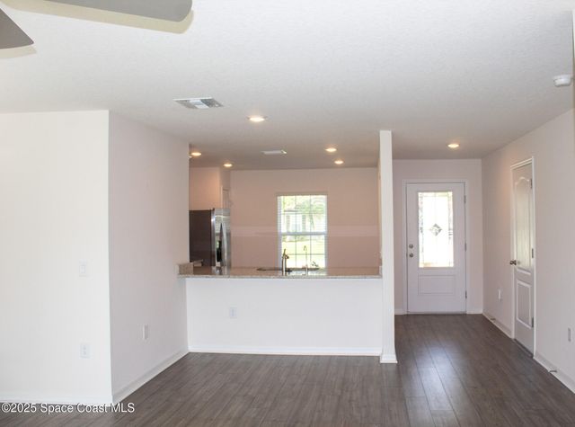 966 Stage Street SE, Palm Bay, FL 32909