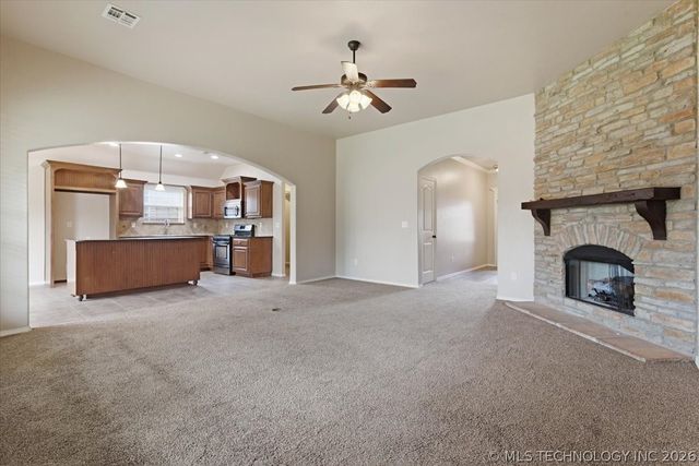 2321 W Quinton Street, Broken Arrow, OK 74011