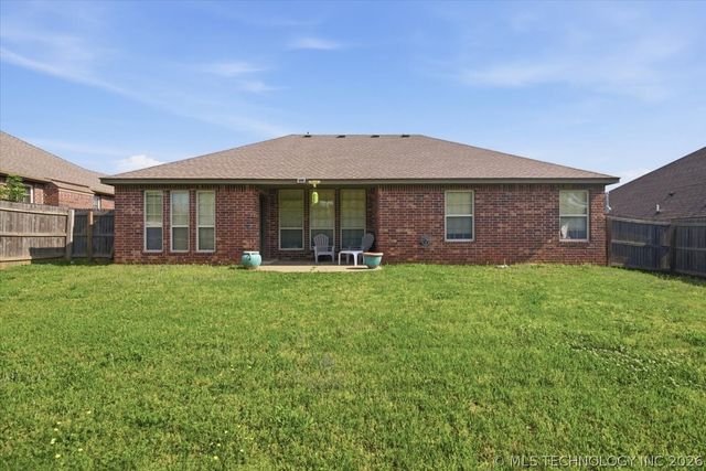 2321 W Quinton Street, Broken Arrow, OK 74011