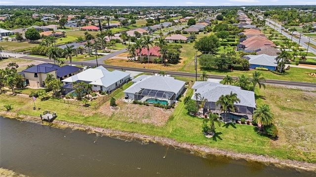 885 ROTONDA CIRCLE, Rotonda West, FL 33947