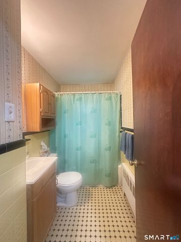 54 Paramount Avenue, Hamden, CT 06517