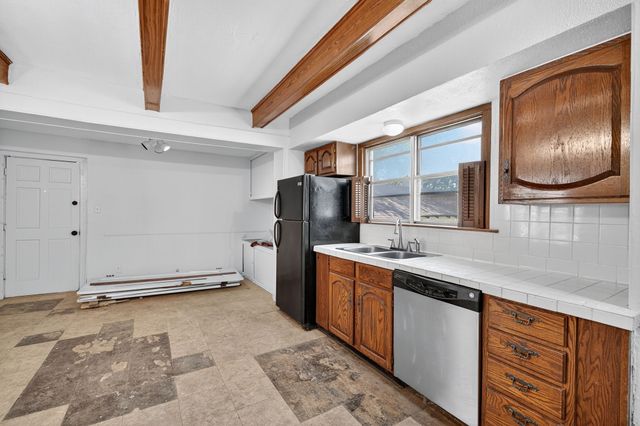 916-B E Hubbard Street, Mineral Wells, TX 76067