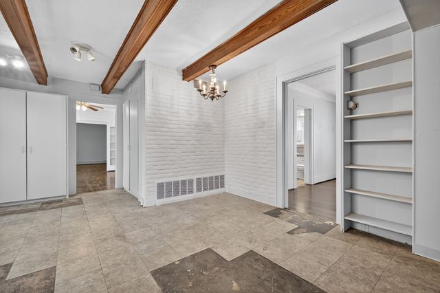 916-B E Hubbard Street, Mineral Wells, TX 76067