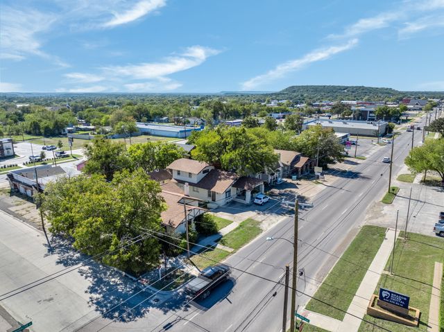 916-B E Hubbard Street, Mineral Wells, TX 76067