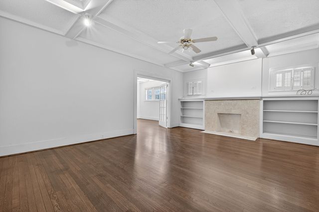 916-B E Hubbard Street, Mineral Wells, TX 76067