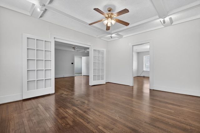 916-B E Hubbard Street, Mineral Wells, TX 76067