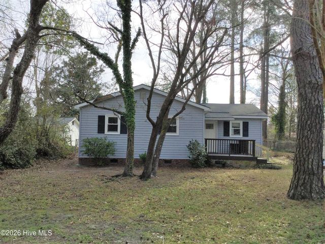 9756 Graham Drive NE, Leland, NC 28451