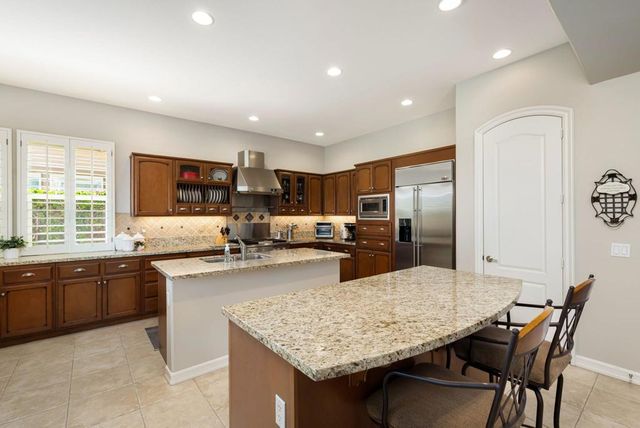 60520 Desert Rose Drive, La Quinta, CA 92253