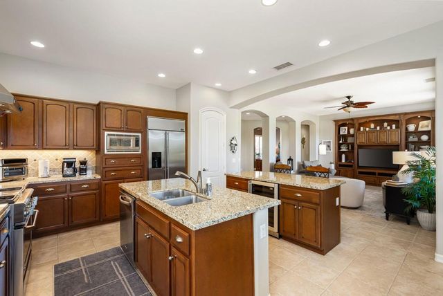 60520 Desert Rose Drive, La Quinta, CA 92253