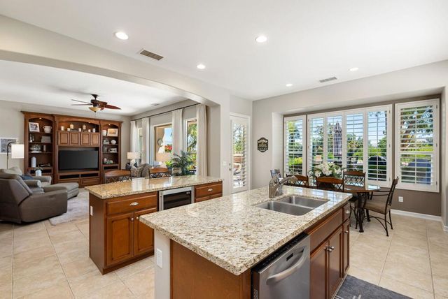 60520 Desert Rose Drive, La Quinta, CA 92253