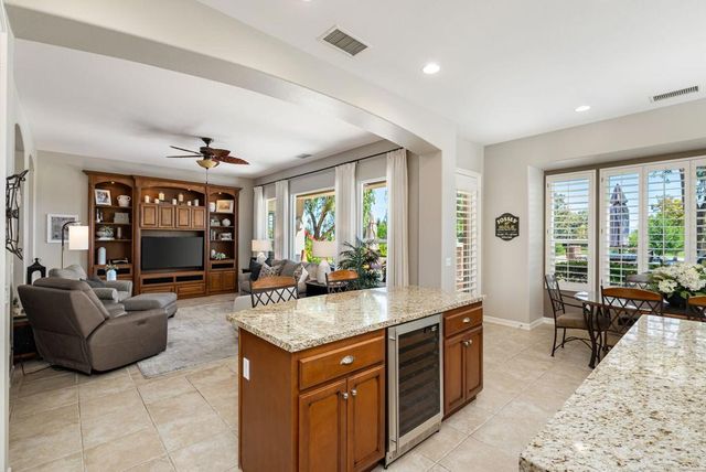 60520 Desert Rose Drive, La Quinta, CA 92253