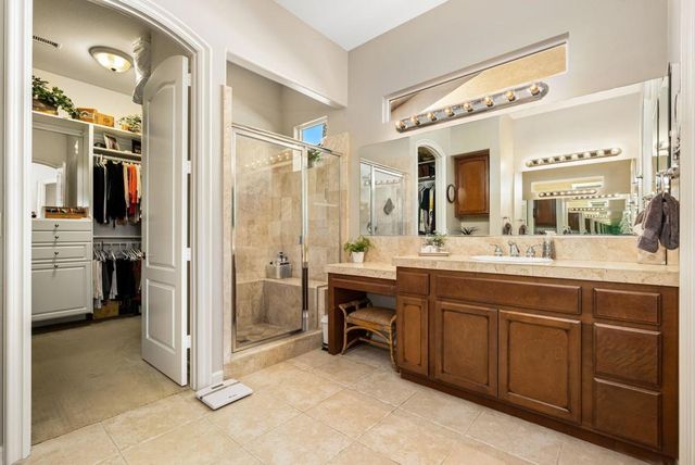 60520 Desert Rose Drive, La Quinta, CA 92253