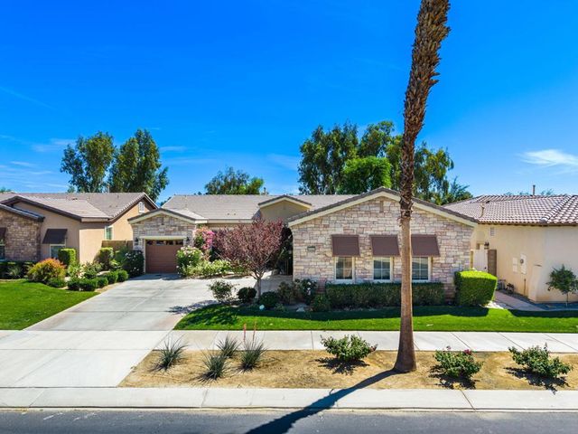 60520 Desert Rose Drive, La Quinta, CA 92253