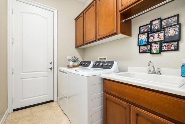 60520 Desert Rose Drive, La Quinta, CA 92253