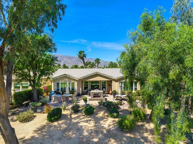 60520 Desert Rose Drive, La Quinta, CA 92253