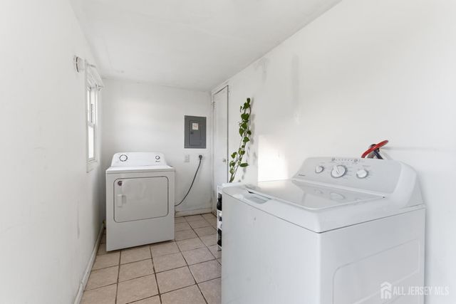 35 Coolidge Avenue, Carteret, NJ 07008