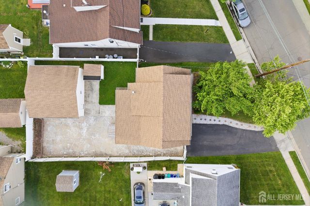 35 Coolidge Avenue, Carteret, NJ 07008