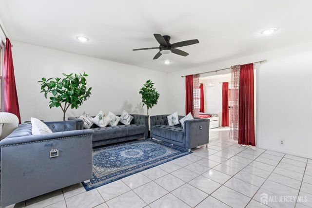 35 Coolidge Avenue, Carteret, NJ 07008