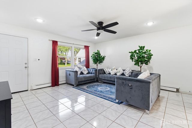 35 Coolidge Avenue, Carteret, NJ 07008