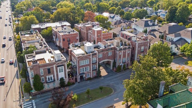 112 West End Close, Nashville, TN 37205