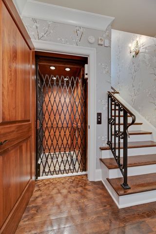 112 West End Close, Nashville, TN 37205