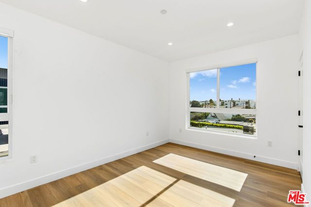 1614 S Sycamore Avenue, Los Angeles, CA 90019