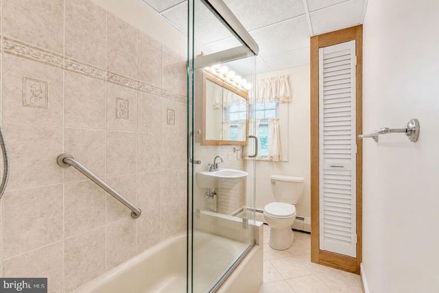 1902 TRENTON AVE, Bristol, PA 19007