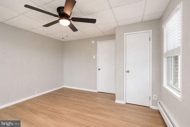 1902 TRENTON AVE, Bristol, PA 19007