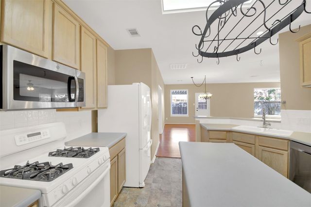 1030 Disraeli CIR, Pflugerville, TX 78660