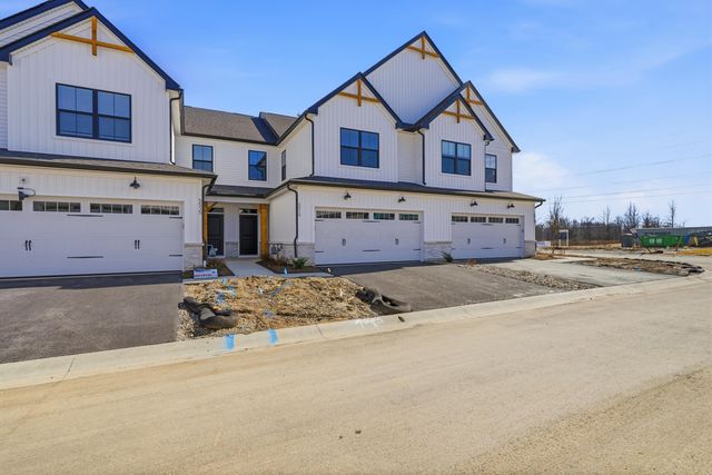 5519 Fawnsbury Court, Powell, OH 43065