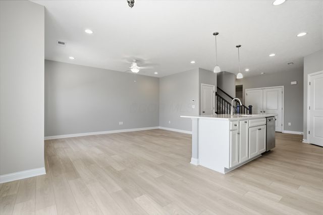 5519 Fawnsbury Court, Powell, OH 43065