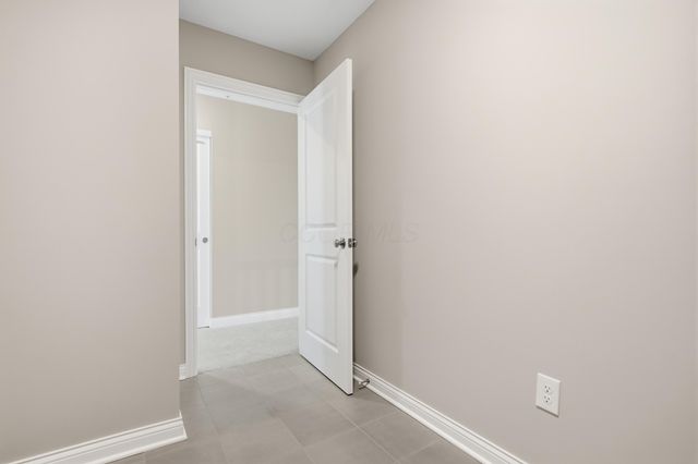 5519 Fawnsbury Court, Powell, OH 43065