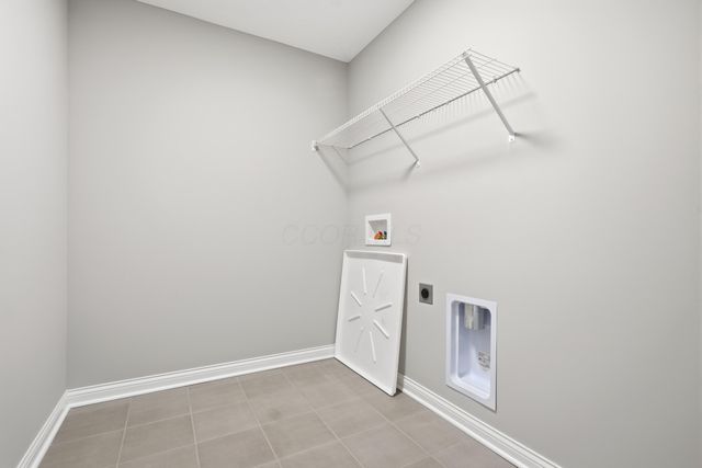 5519 Fawnsbury Court, Powell, OH 43065