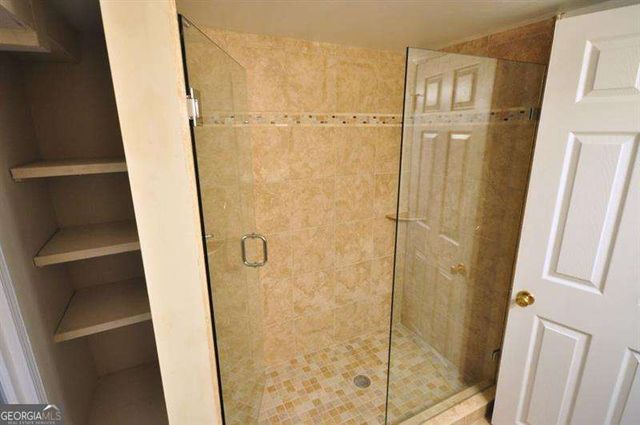 4060 Summit Drive, Marietta, GA 30068