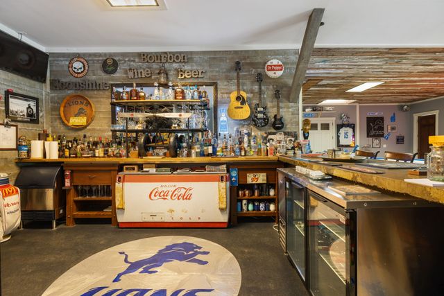 7646 Highway 100, Bon Aqua, TN 37025